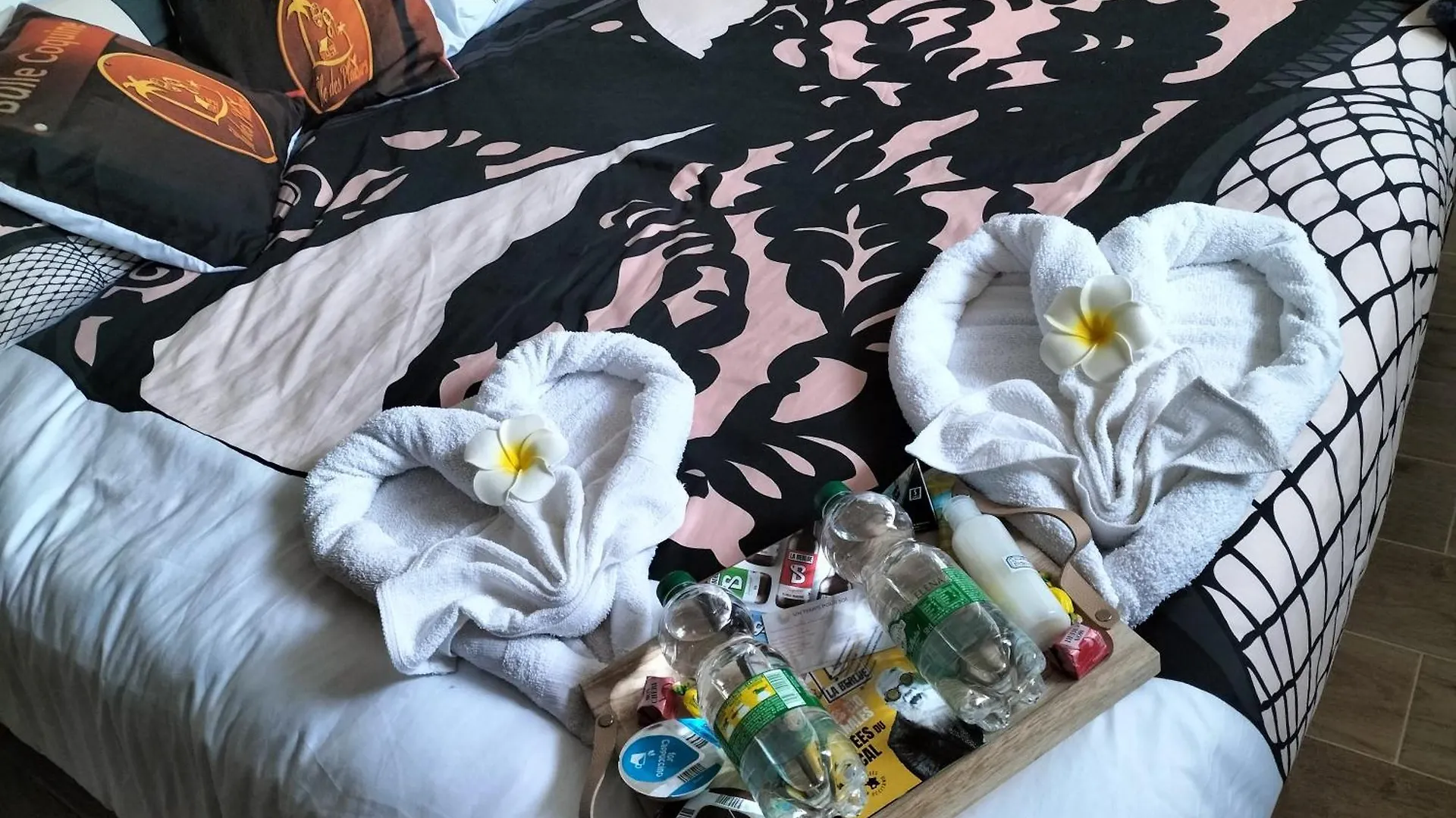 Ile Des Plaisirs, Chambres D'Hotes Naturistes Avec Petit-Dejeuner Tropical Inclus Graulhet 0*,  فرنسا