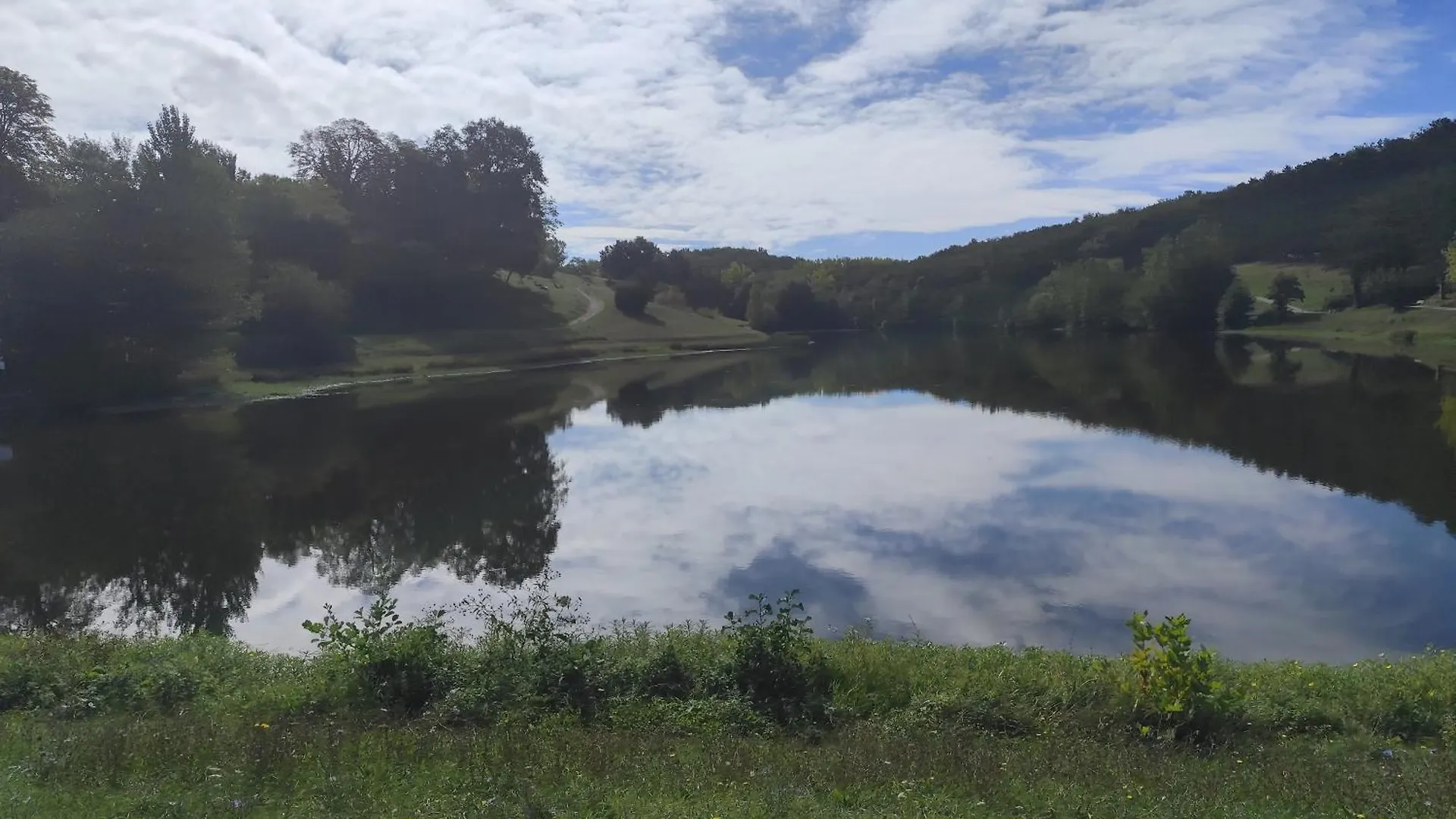 Ile Des Plaisirs, Chambres D'Hotes Naturistes Avec Petit-Dejeuner Tropical Inclus Graulhet 0*,  فرنسا